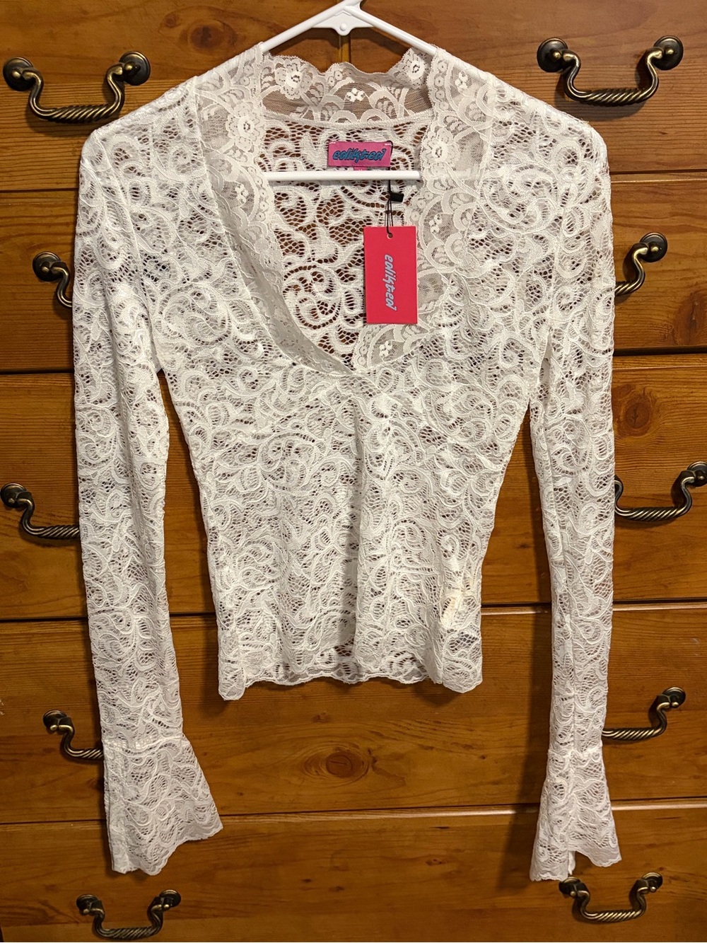 Edikted White Lace Long Sleeve V-Neck Top